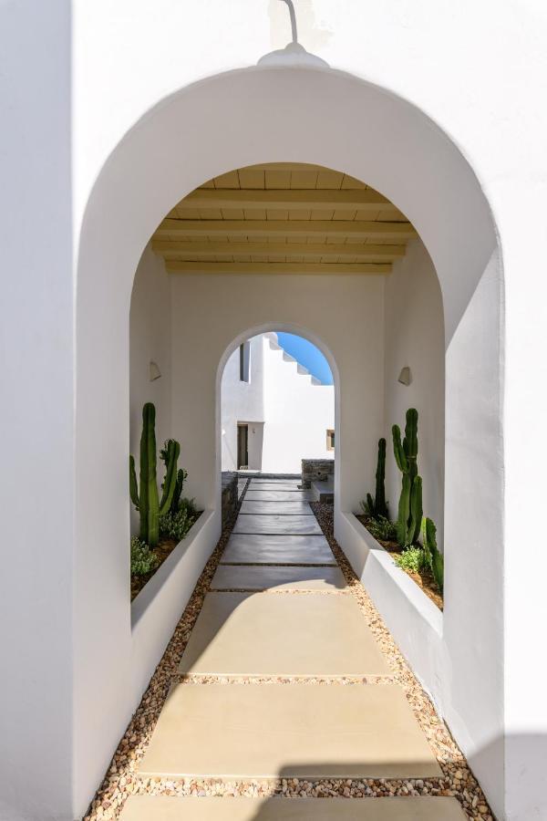 Camarades Mykonos Hotel อโนเมรา ภายนอก รูปภาพ