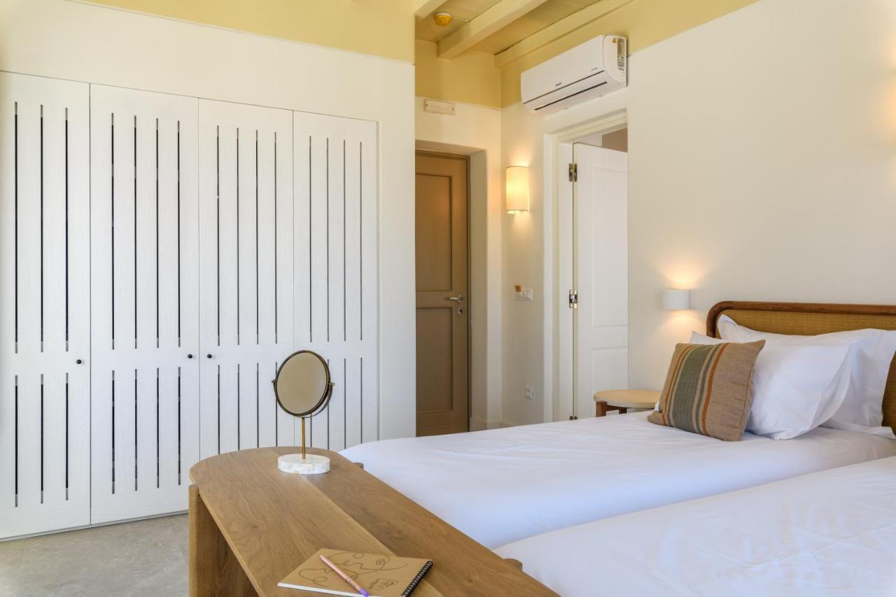 Camarades Mykonos Hotel อโนเมรา ภายนอก รูปภาพ