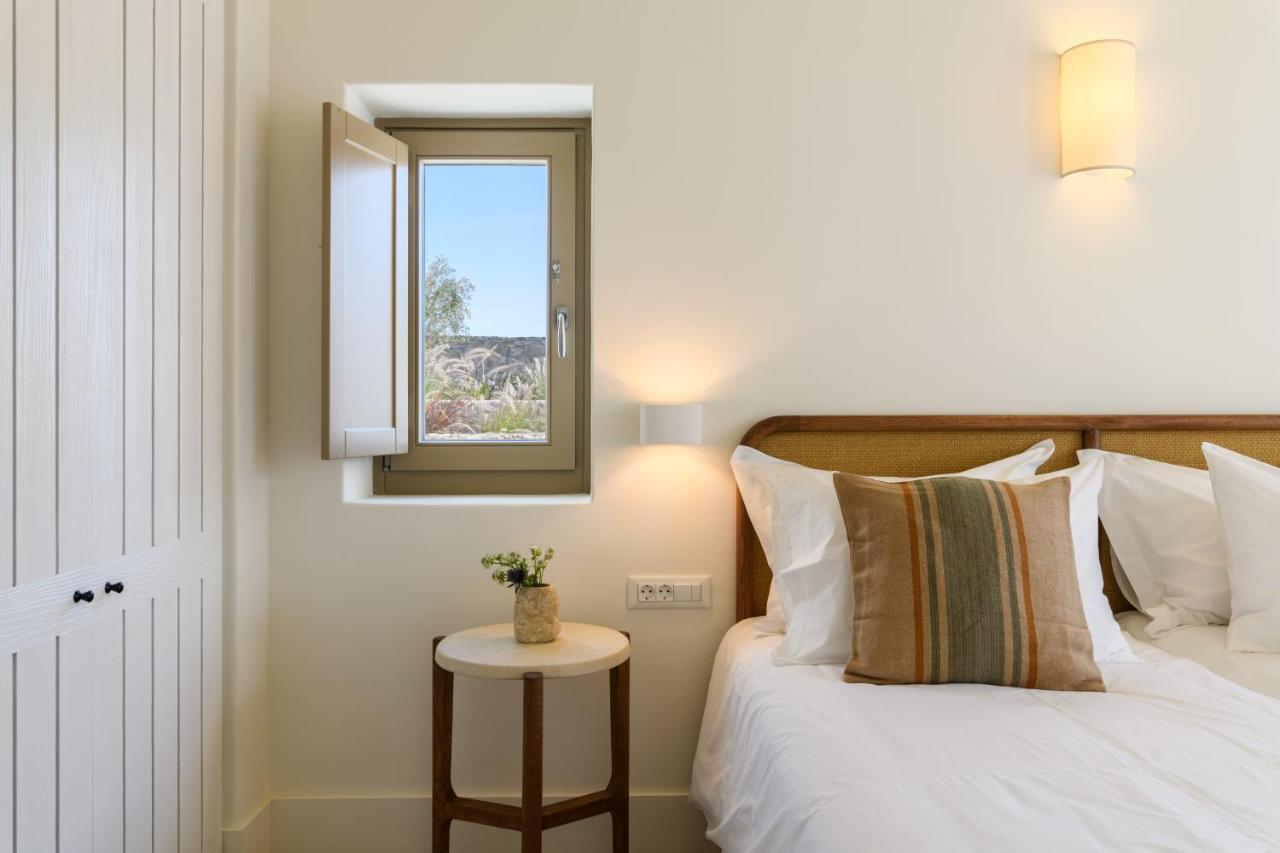 Camarades Mykonos Hotel อโนเมรา ภายนอก รูปภาพ